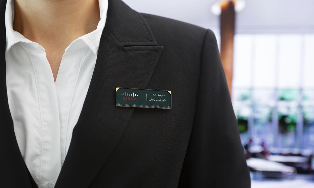 چاپ اتیکت پرسنلی شرکت فناوری شبکه سیسکو (Cisco)